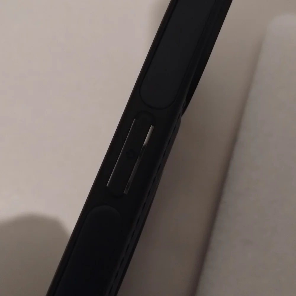 NWOT IPhone 15 Phone Case